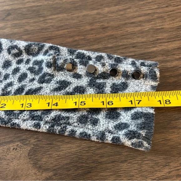 ❤️ White House Black Market Animal Print Cardigan XS - Picture 12 of 12